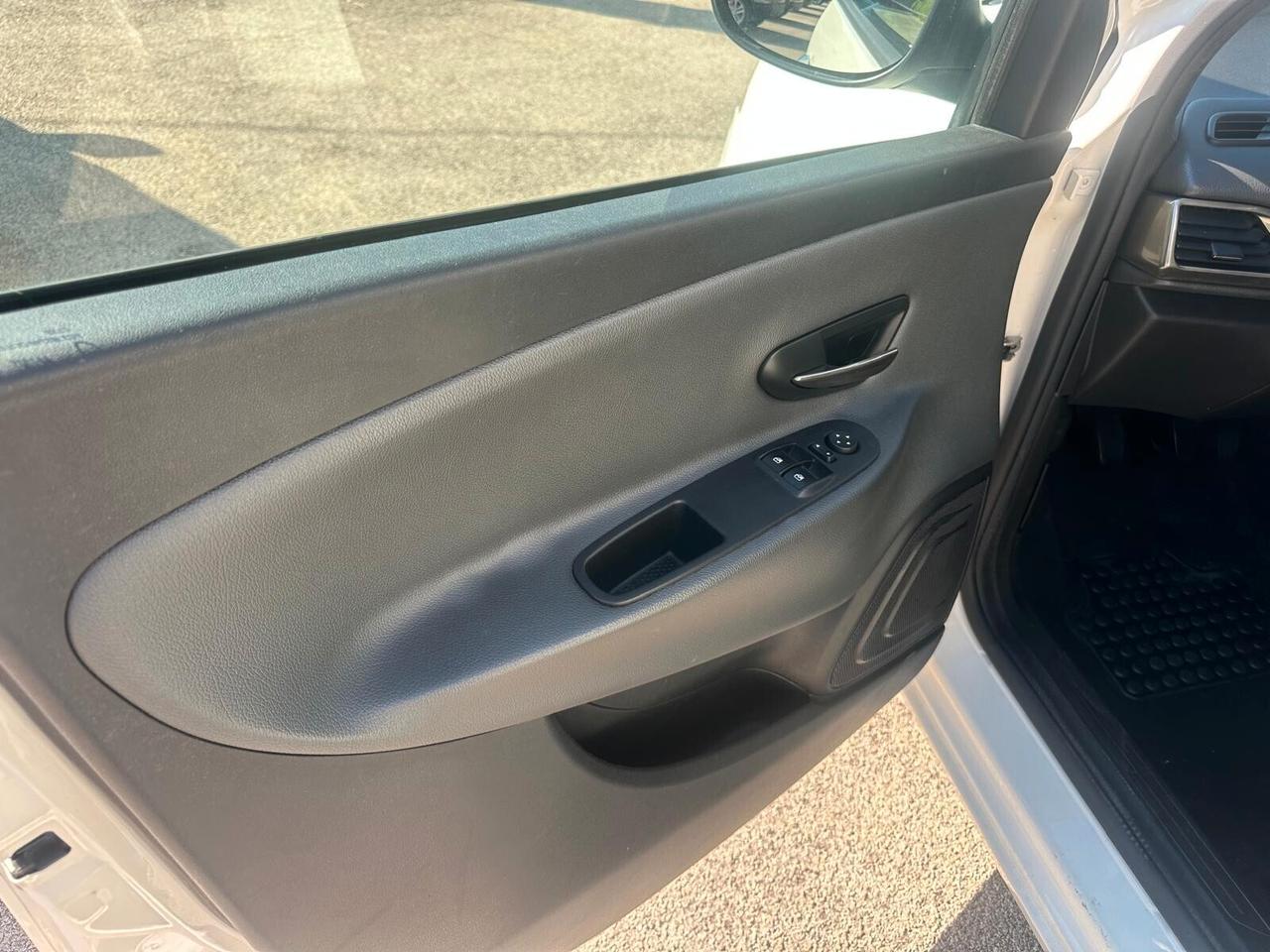 Lancia Ypsilon 1.2 69 CV 5 porte GPL Ecochic Gold NEOPATENTATI