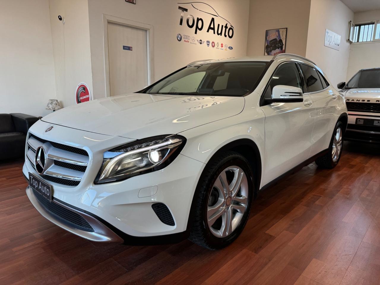 MERCEDES-BENZ GLA 200 d AUT. SPORT - 2017