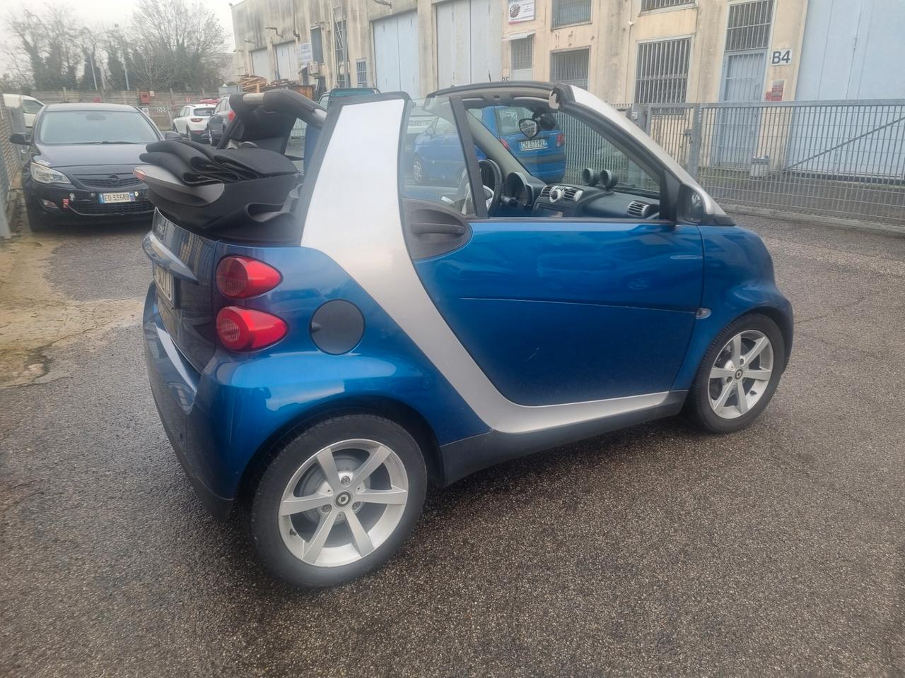 Smart ForTwo 1000 52 kW MHD cabrio passion motore nuovo