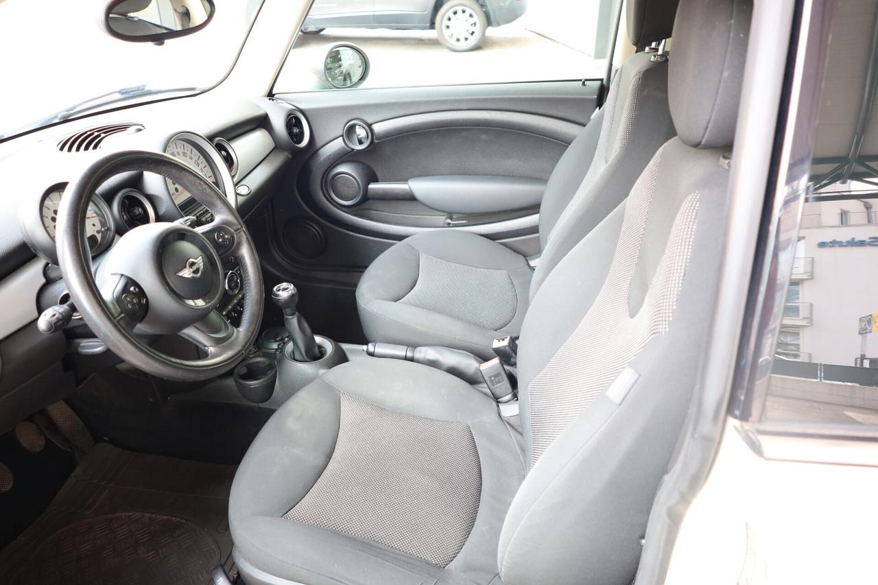 MINI 1.6 16V ONE neopatentati