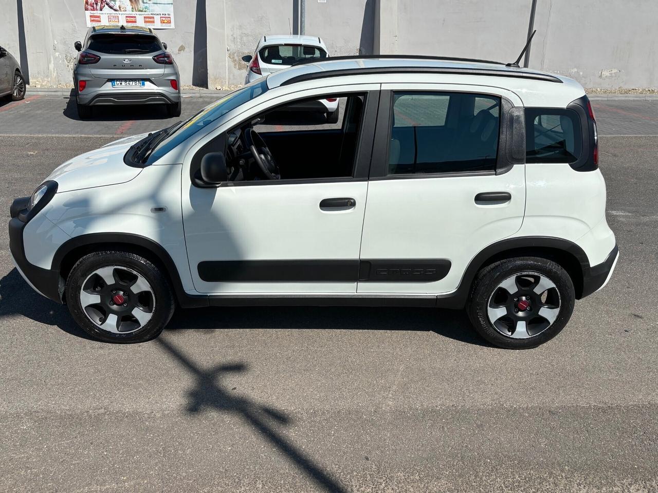 Fiat Panda 1.0 City Cross HYBRID