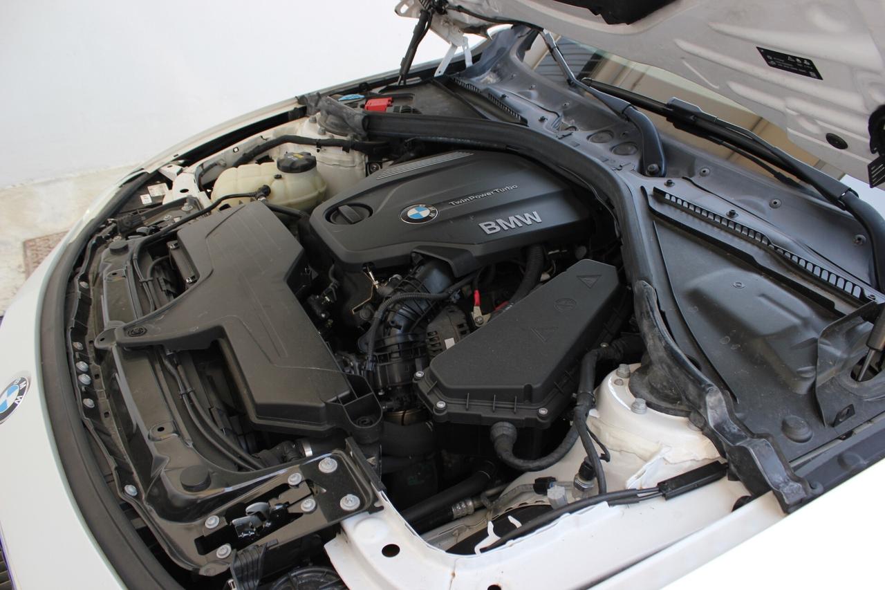BMW 418d Gran Coupé Sport Line Auto Bianco, Navi, Xenon