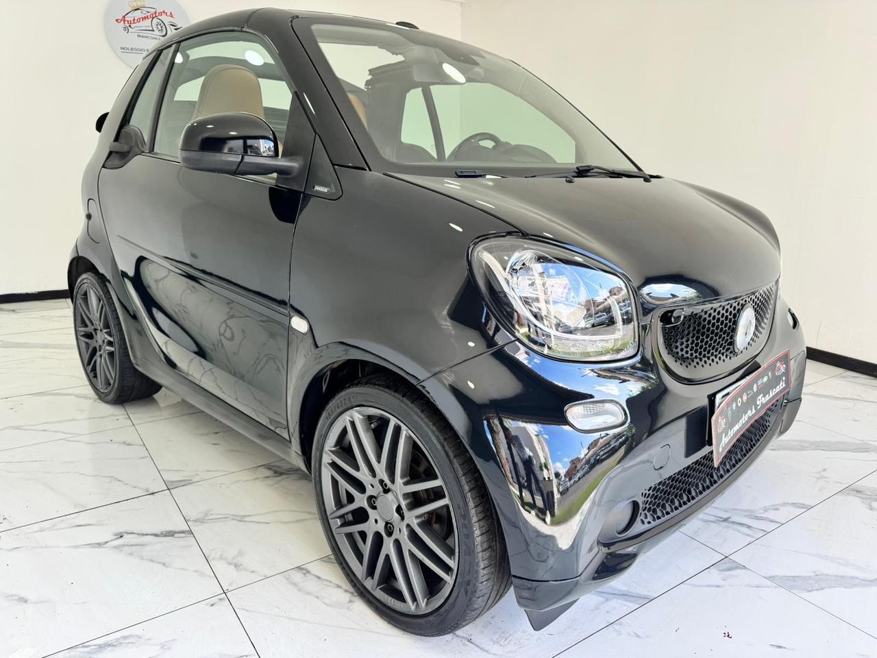 Smart ForTwo 70 1.0 twinamic cabrio-PELLE -CERCHI BRABUS