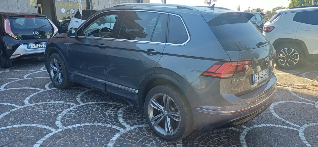 Volkswagen Tiguan 2.0 TDI SCR DSG 4MOTION Sport BMT