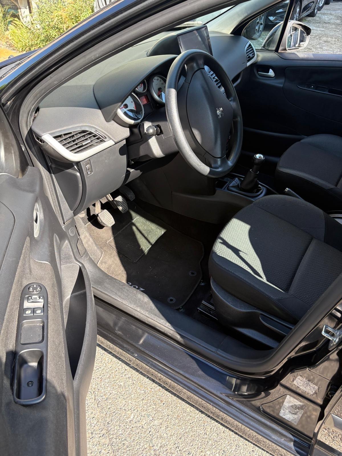 Peugeot 207 1.4 75 cv 5porte X Line