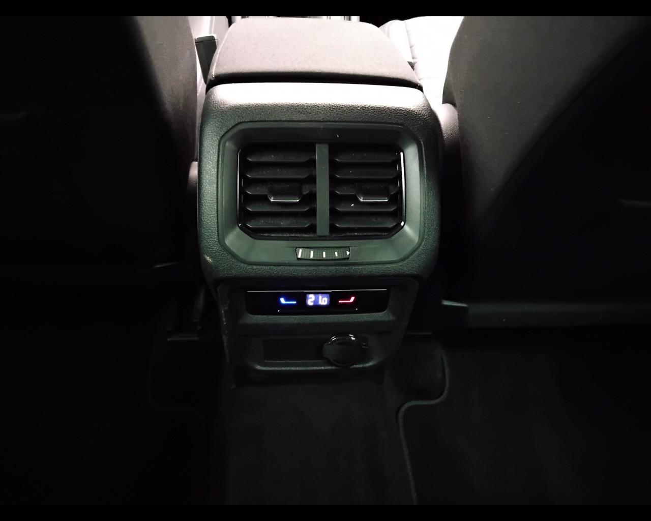 VOLKSWAGEN Tiguan II 2021 - Tiguan 2.0 tdi Life 150cv dsg