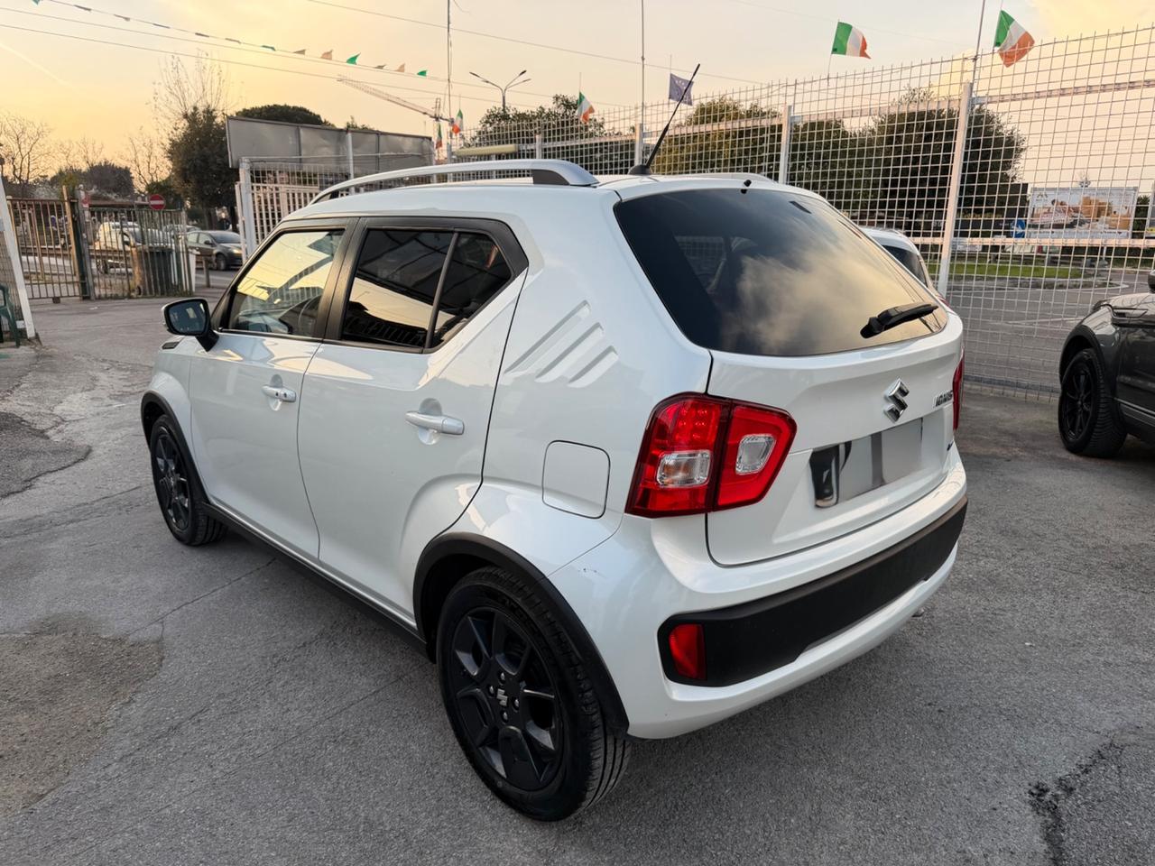 Suzuki Ignis 1.2 Hybrid Top