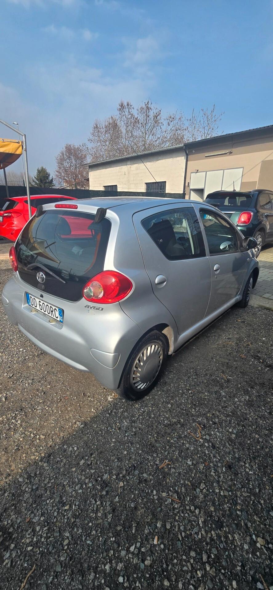 Toyota Aygo 1.0 12V VVT-i 5 porte