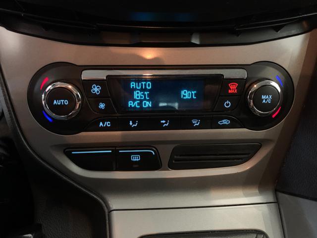 FORD Focus 1.6 120 CV GPL SW Titanium