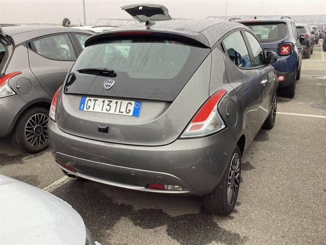 LANCIA Ypsilon 1.0 firefly hybrid Platino s&s 70cv