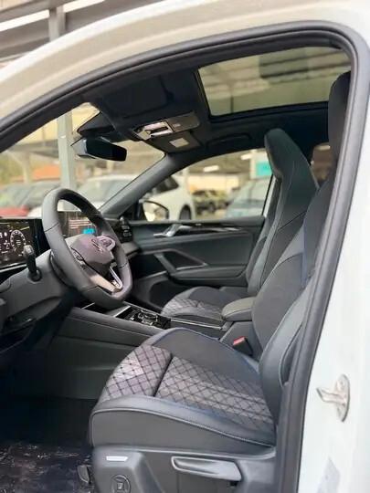 Volkswagen Tiguan 1.5 eTSI 150 CV ACT DSG R-Line Plus