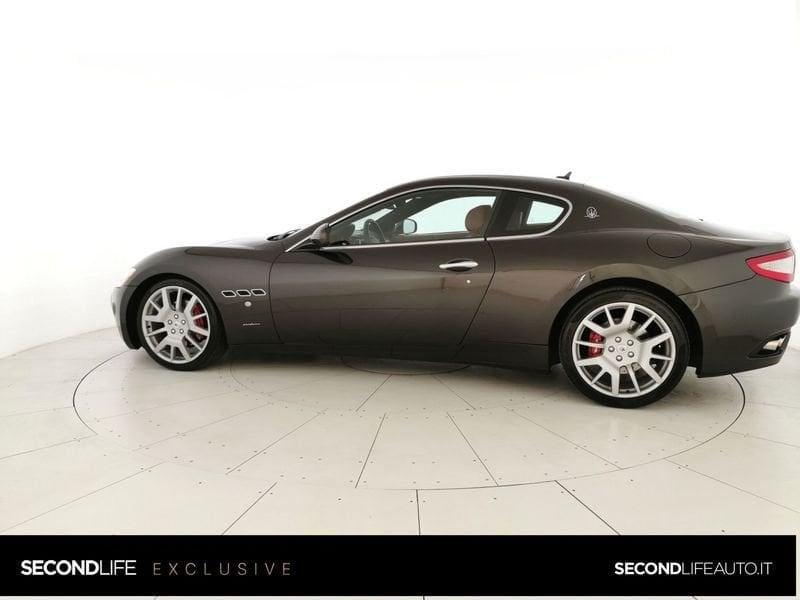 Maserati GranTurismo 4.2cc V8 405 CV