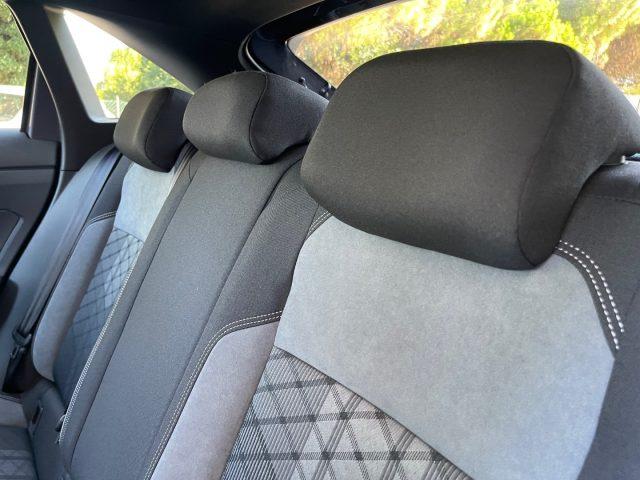 VOLKSWAGEN Taigo TSI 110CV R-LINE UNIPROPRIETARIO CERCHI DA 18"