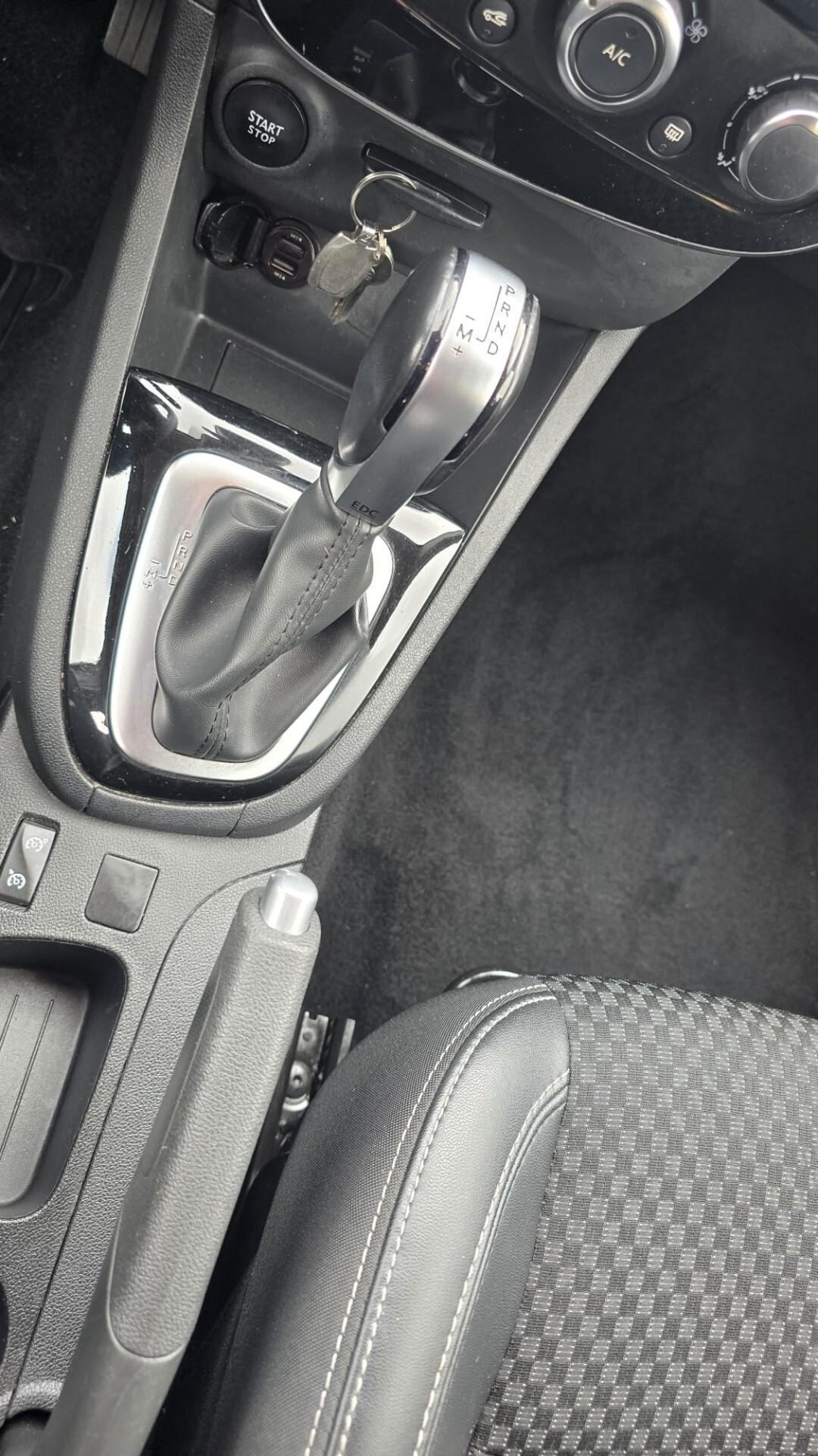 Renault Clio dCi 8V 90 CV EDC Start&Stop 5 porte Energy Duel