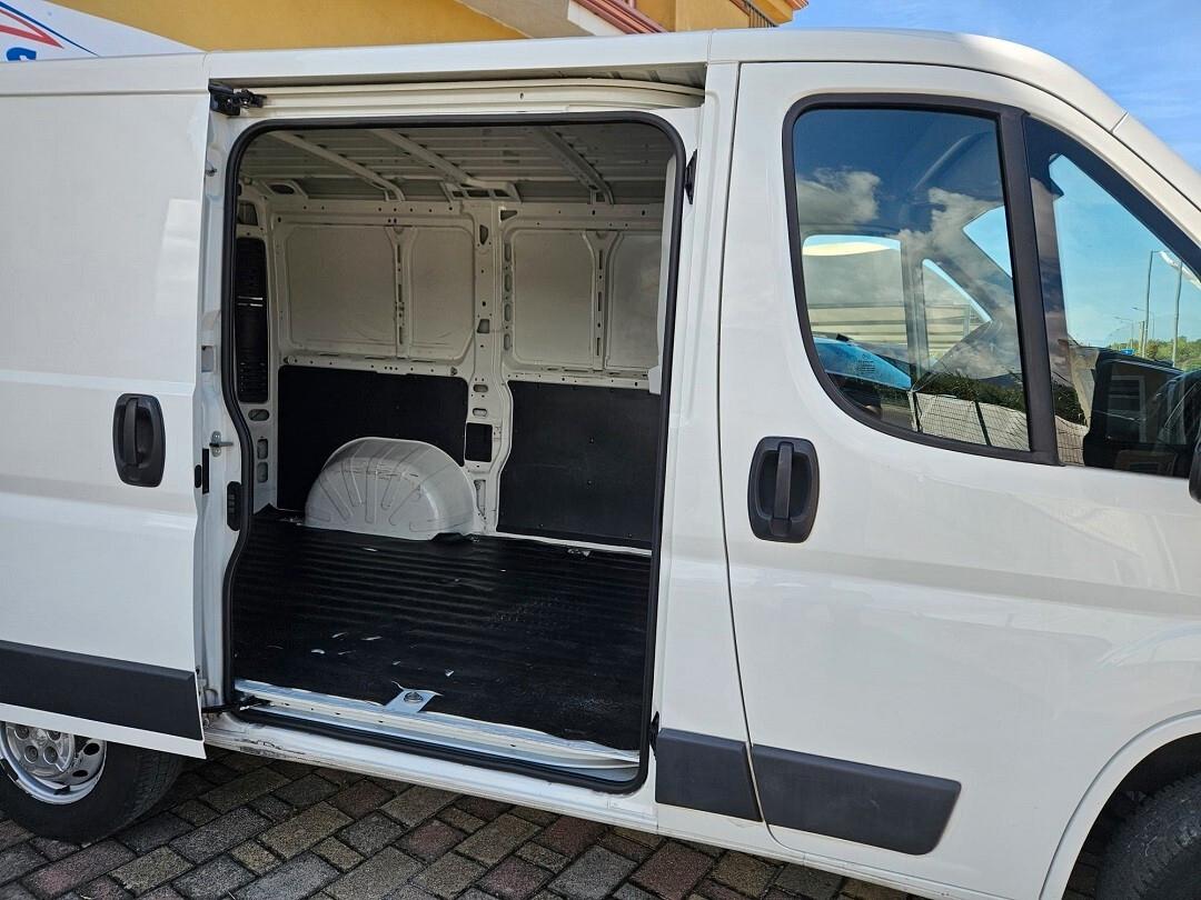 Peugeot Boxer 330 2.0 BlueHDi 130CV PC-TN Furgone
