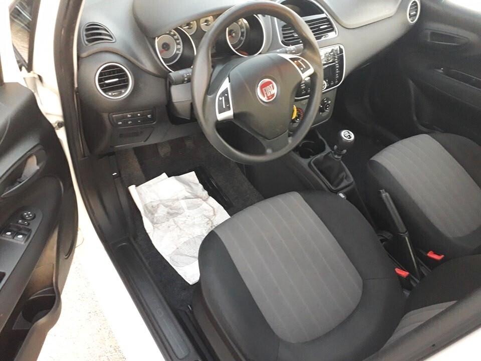 Fiat Punto 1.2 8V 5p Street