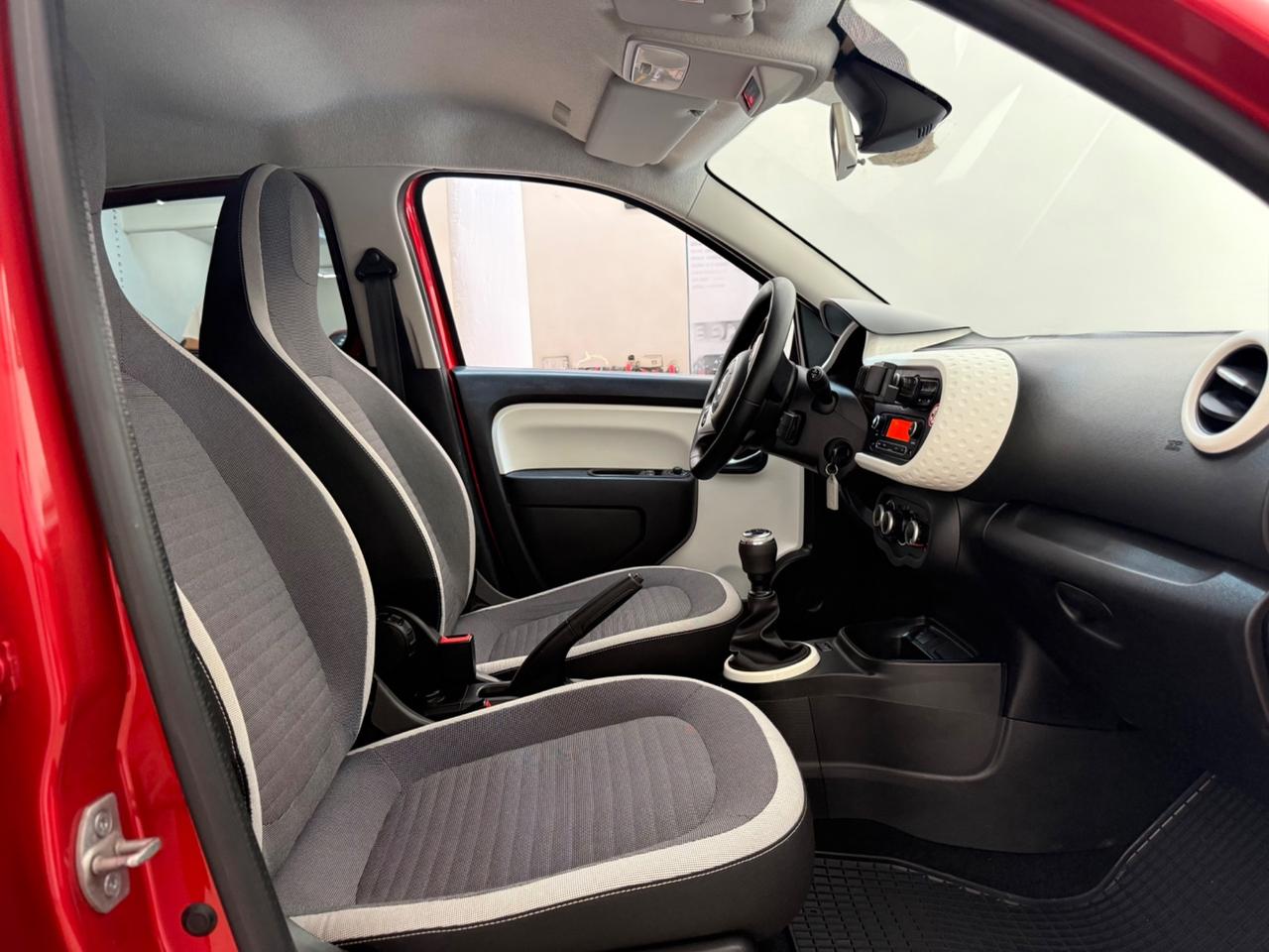 Renault Twingo SCe 1,0 Intens Limited Unipro