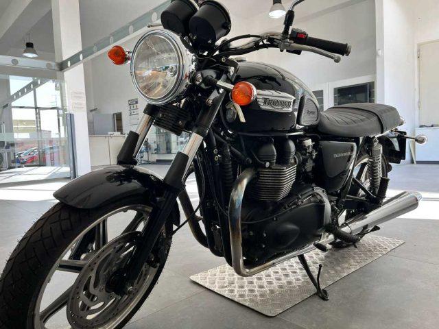 TRIUMPH Bonneville 900 - 900