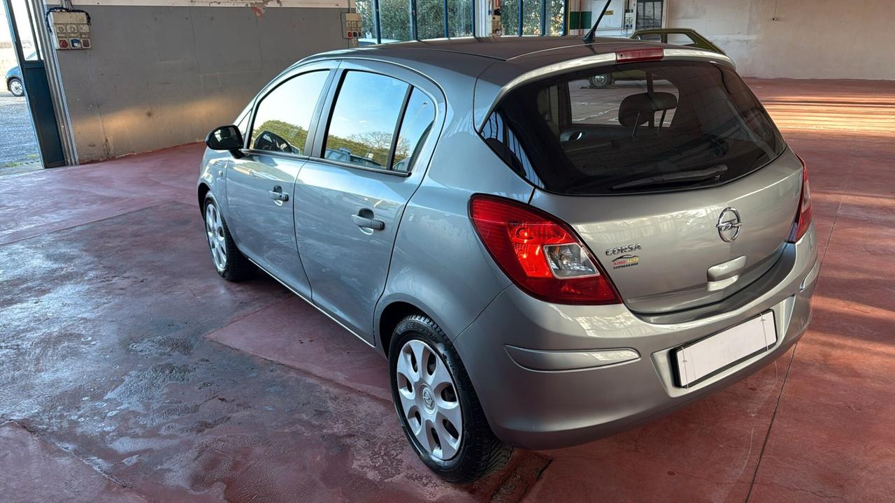 Opel Corsa 1.2 85CV 5 porte GPL-TECH Edition