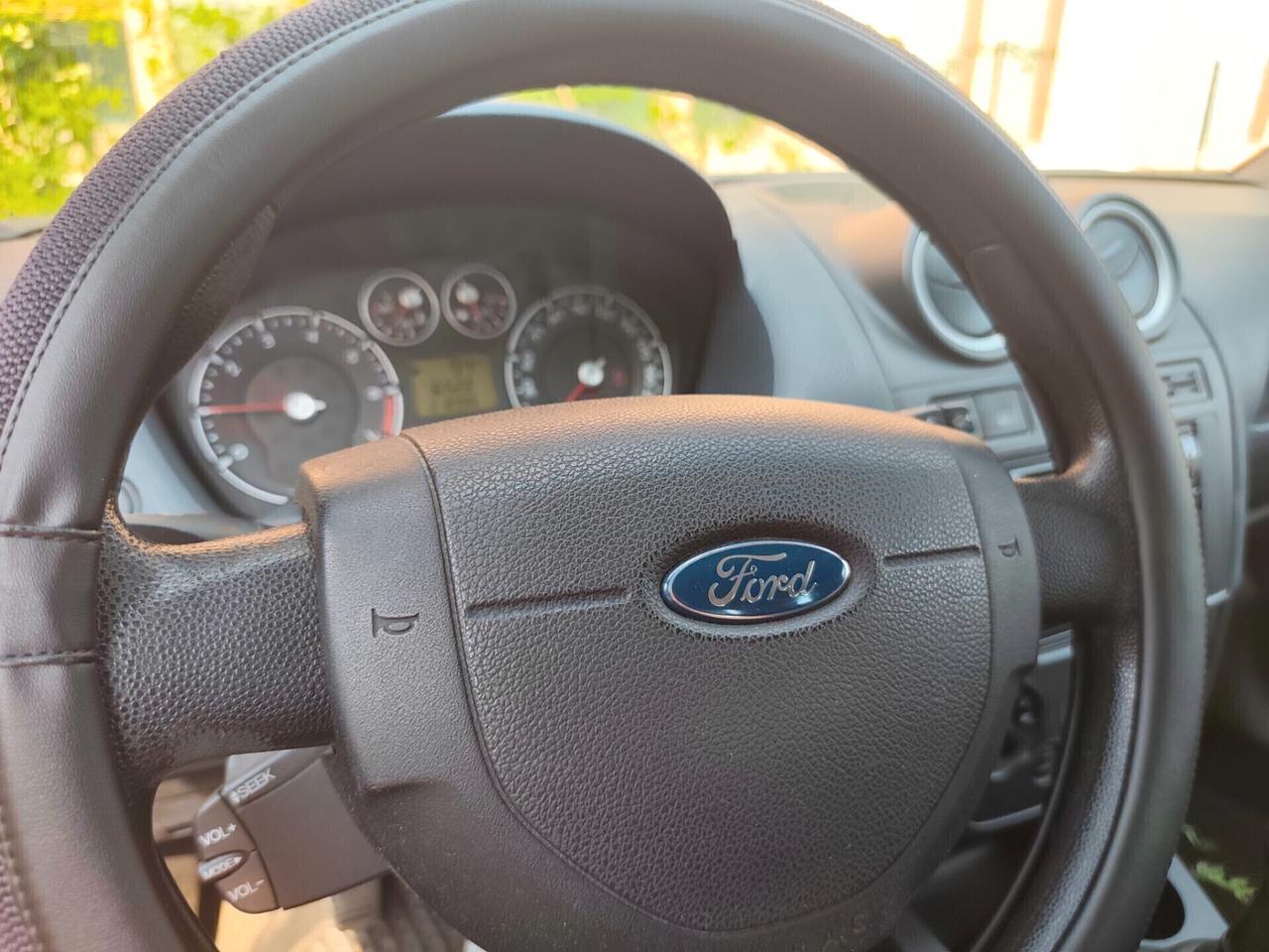 Ford Fiesta 1.2 Benz euro 4 neopatentati