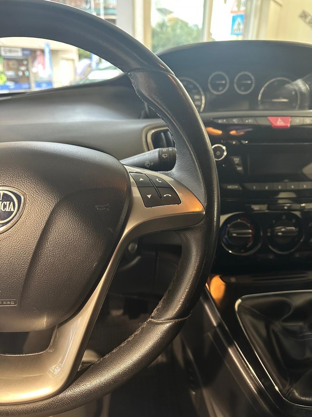 Lancia Ypsilon 1.3 MJT 16V 95 CV 5 porte S&S Elefantino