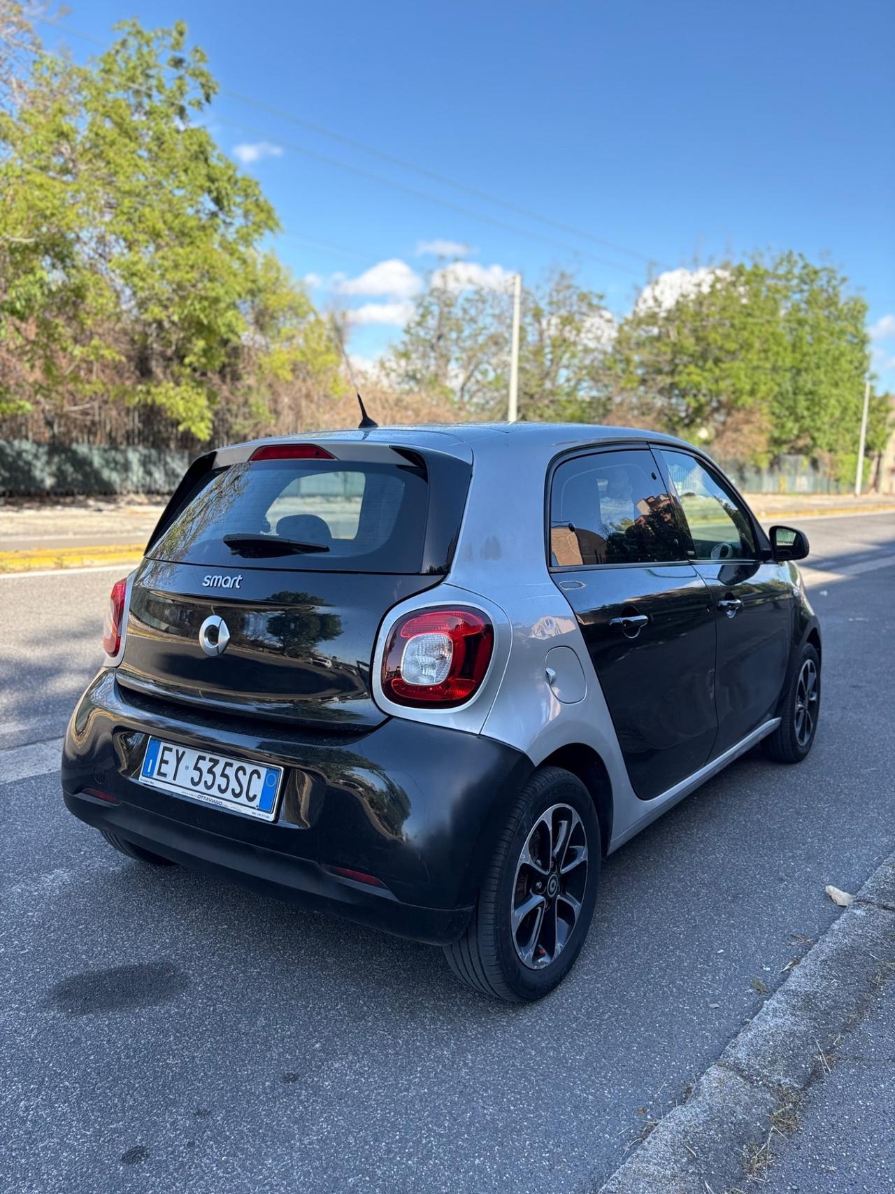 Smart ForFour 1.0 benzina 70 cv Passion