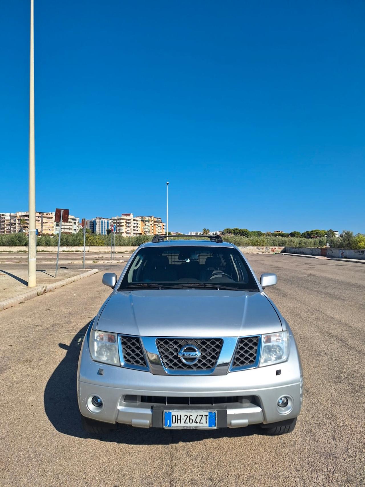 Nissan Pathfinder 2.5 dCi SE - GANCIO TRAINO