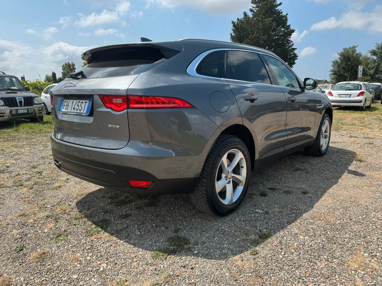 Jaguar F-Pace 2.0 D 2017 CAMBIO AUTOMATICO