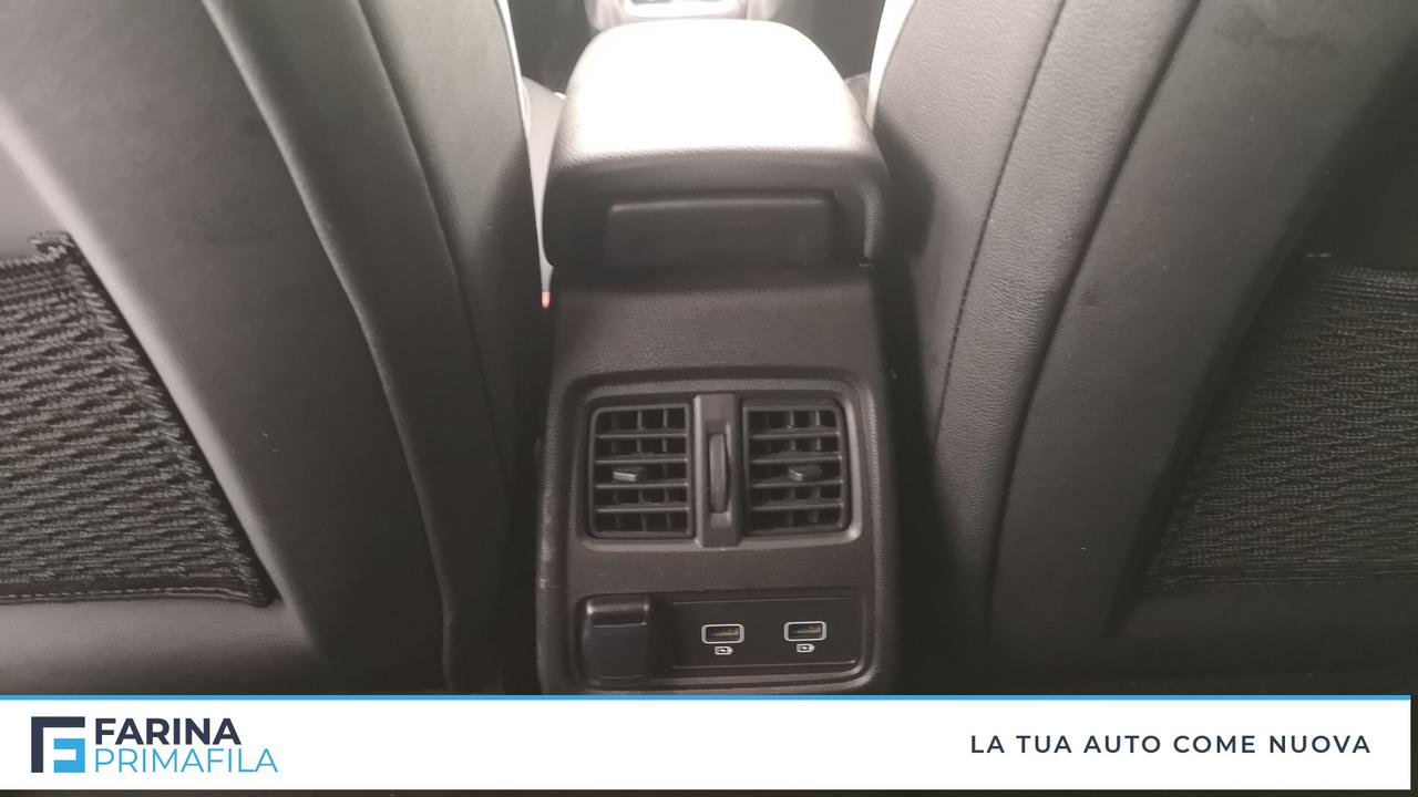 RENAULT Captur II 2019 - Captur 1.6 E-Tech hybrid Intens 145cv auto