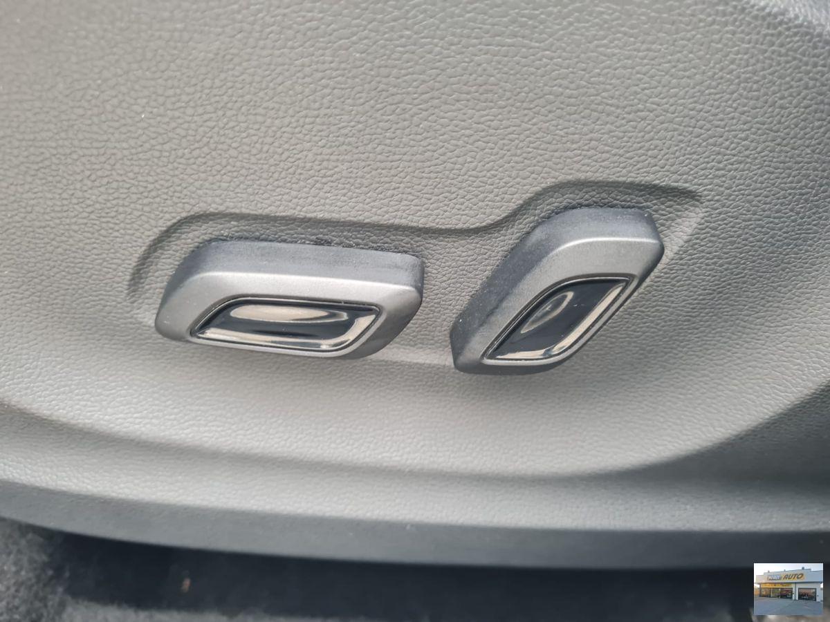 MG ZS Luxury 1.5 Benzina-Anno 2022
