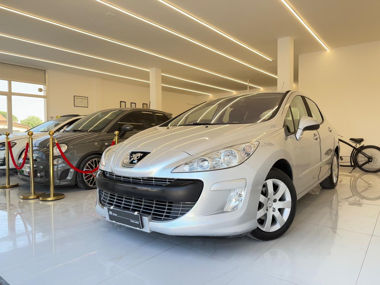 Peugeot 308 5p 1.6 hdi 16v Feline 110cv okneopatentati