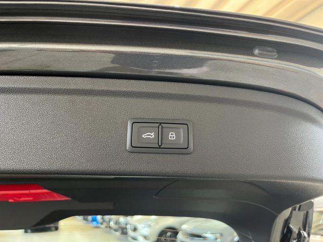 AUDI A3 SPB 35TDI Stronic S line"18 Sline/Matrix/Telec/Key