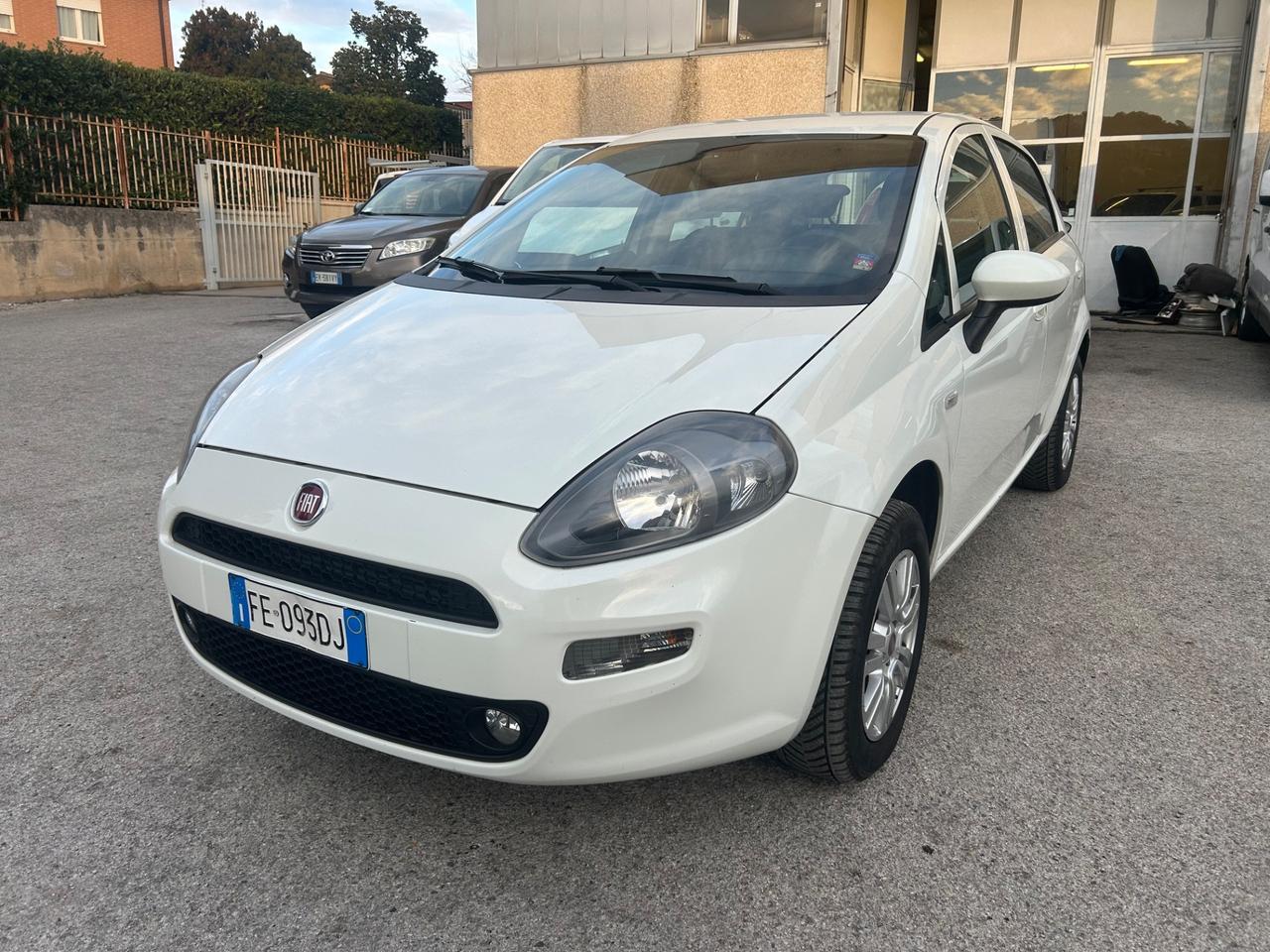 Fiat Punto 1.4 8V 5 porte Natural Power 2016