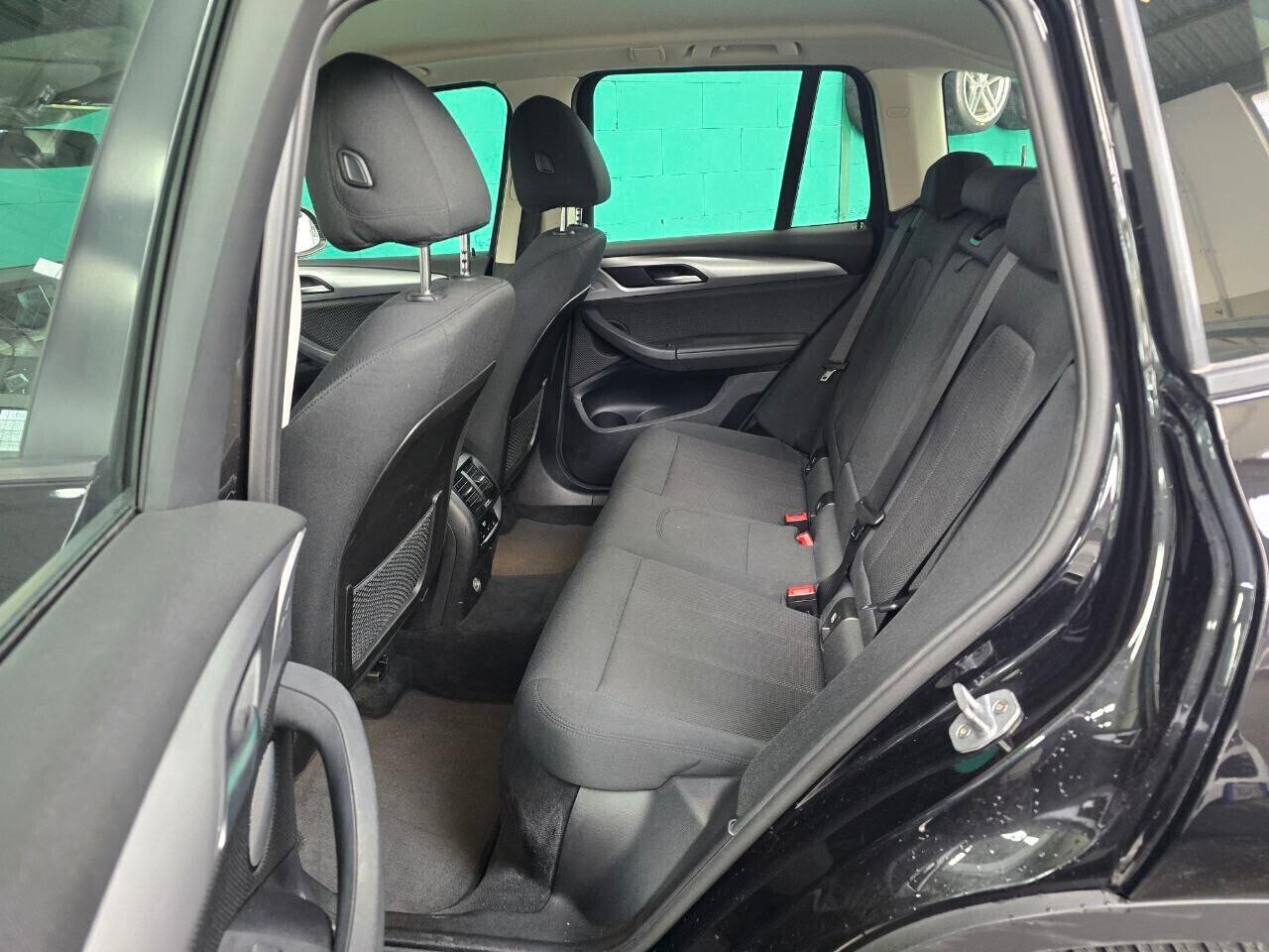 Bmw X3 sDrive18d Business Advantage