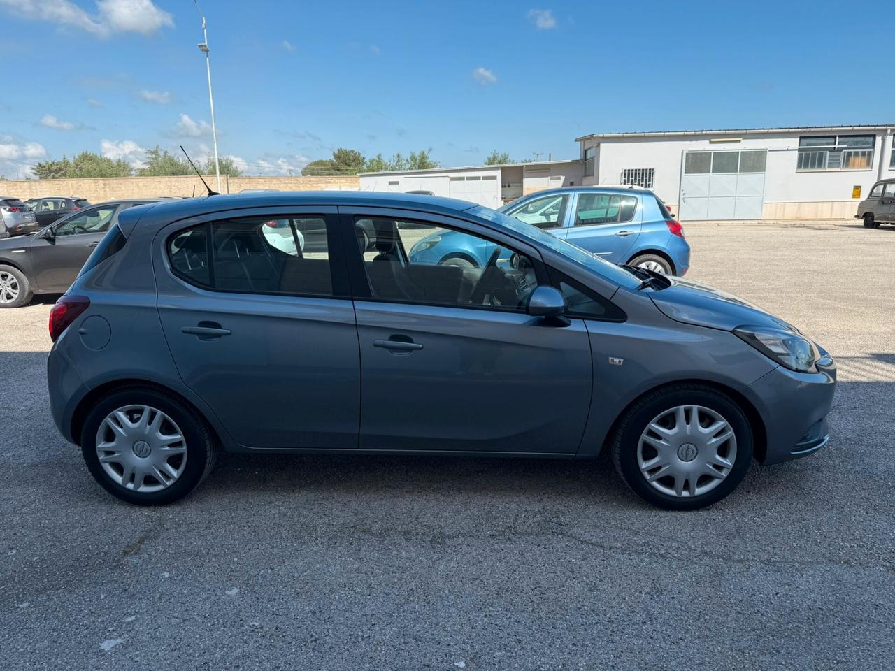 Opel Corsa 1.2 Advance 70 CV 5/P