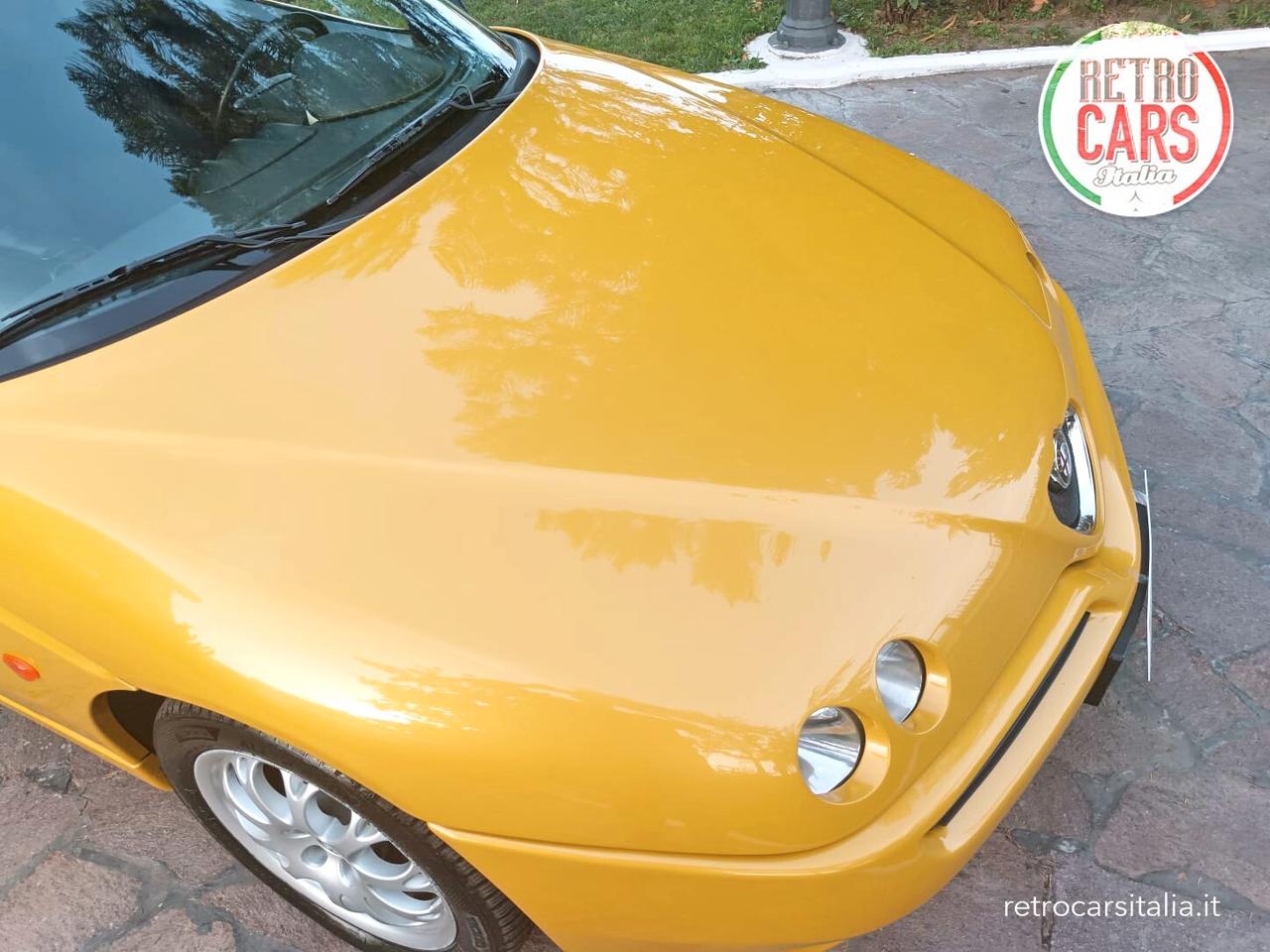 Alfa Romeo Spider 1800 Twin Spark 16V