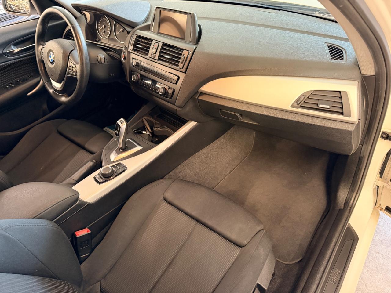 Bmw 118 118d 5p. Sport
