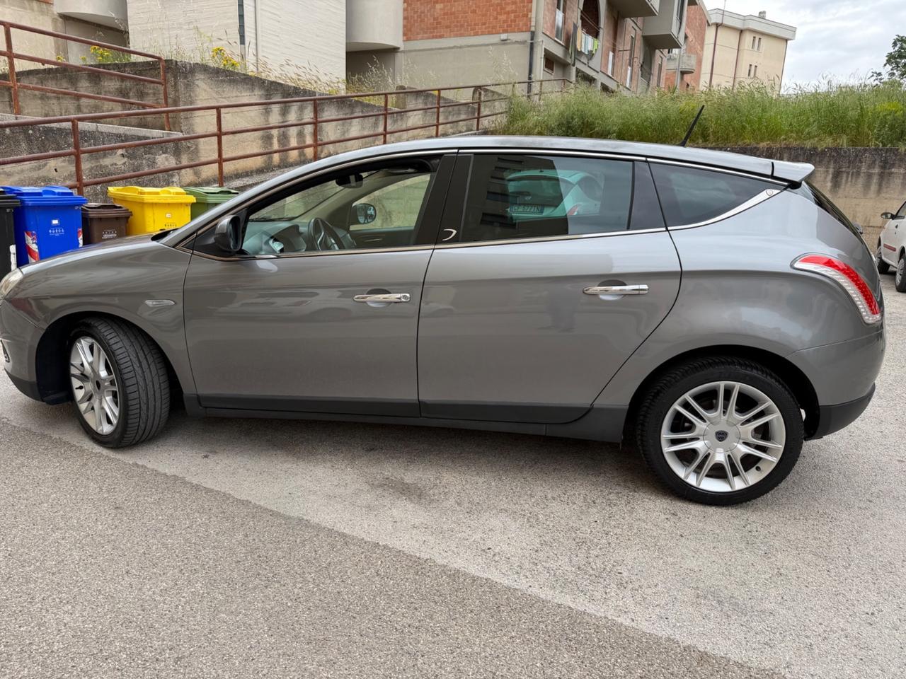 Lancia Delta 1.6 MJT DPF Platino