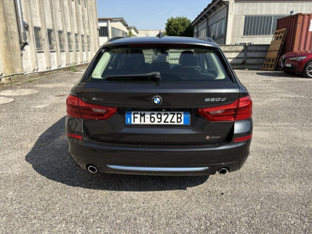 BMW Serie 5 Touring 520 d Luxury xDrive Steptronic