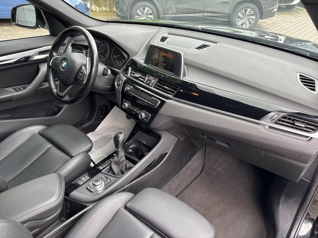 BMW X1 18 d Advantage xDrive