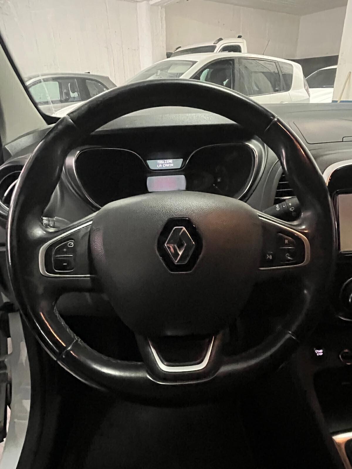 Renault Captur TCe 120 CV Start&Stop Energy Initiale Paris