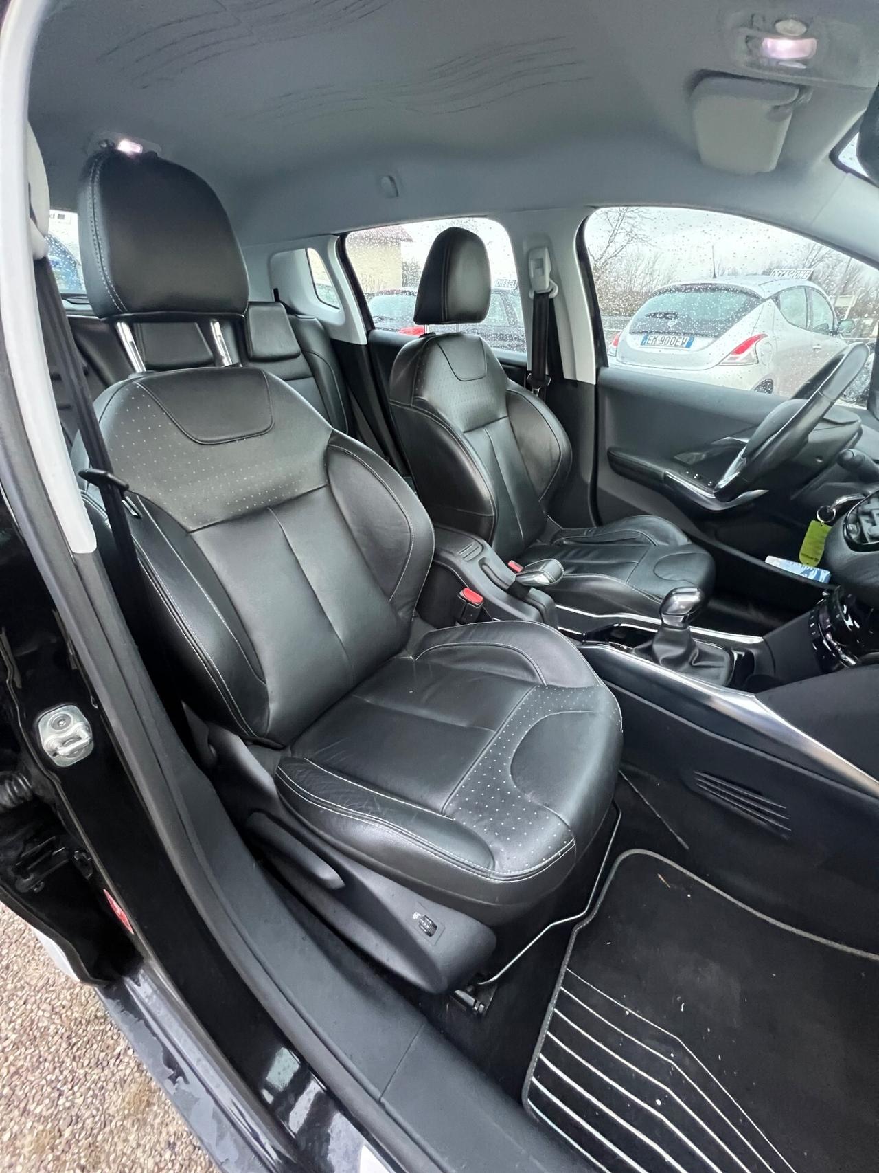 Peugeot 2008 BlueHDi 100 Black Matt
