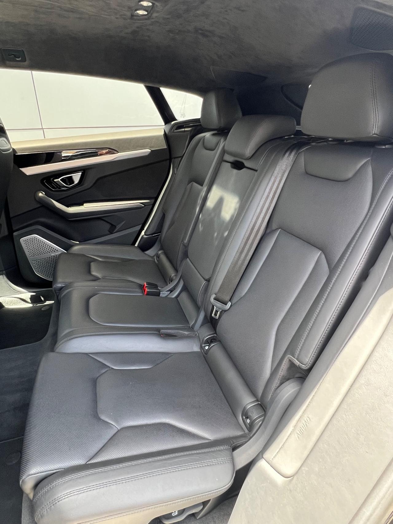 Lamborghini Urus 4.0 V8 auto possibilità noleggio no scoring