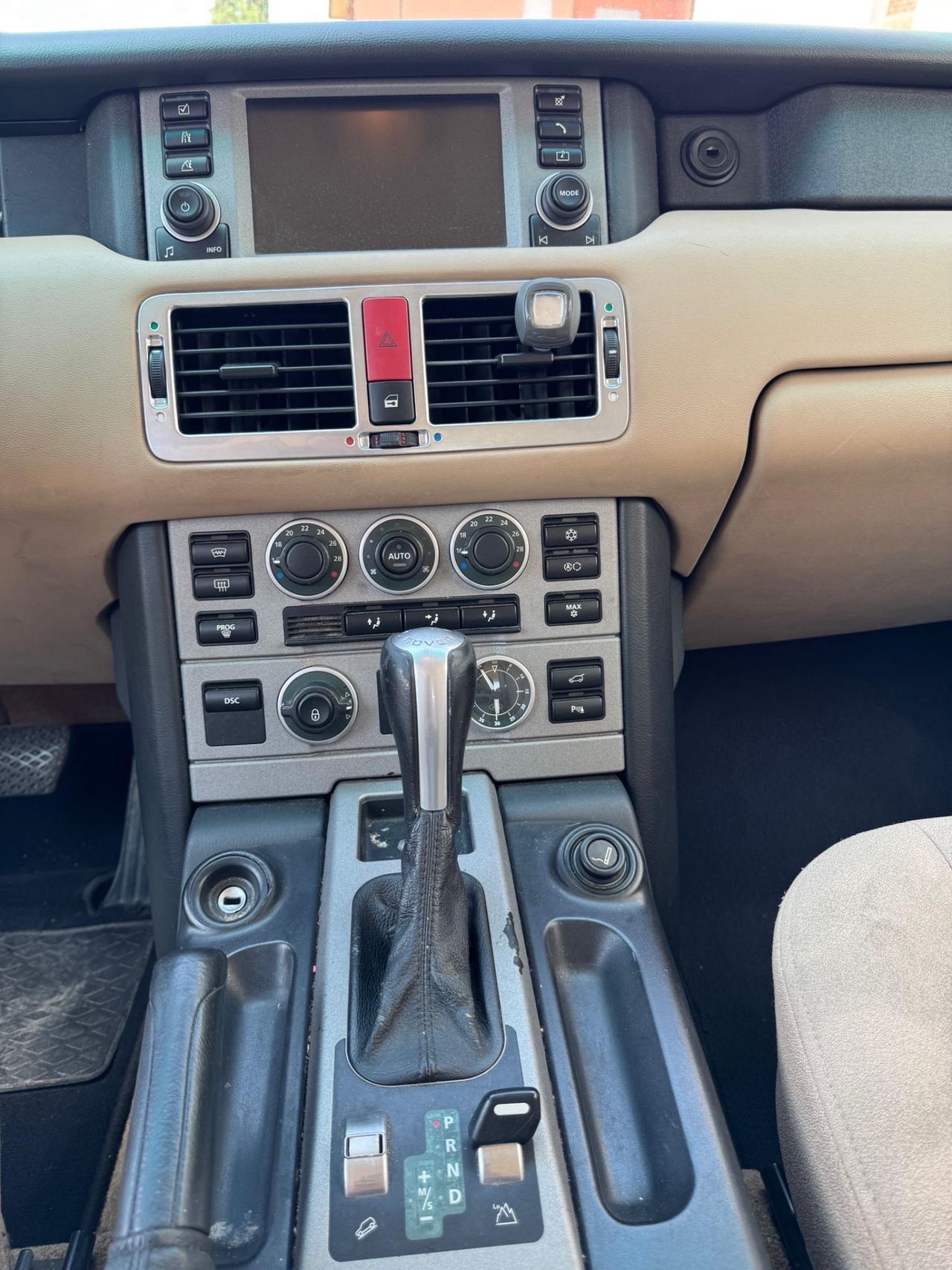 Land Rover Range 3.0 Td6. PROBLEMA AL CAMBIO