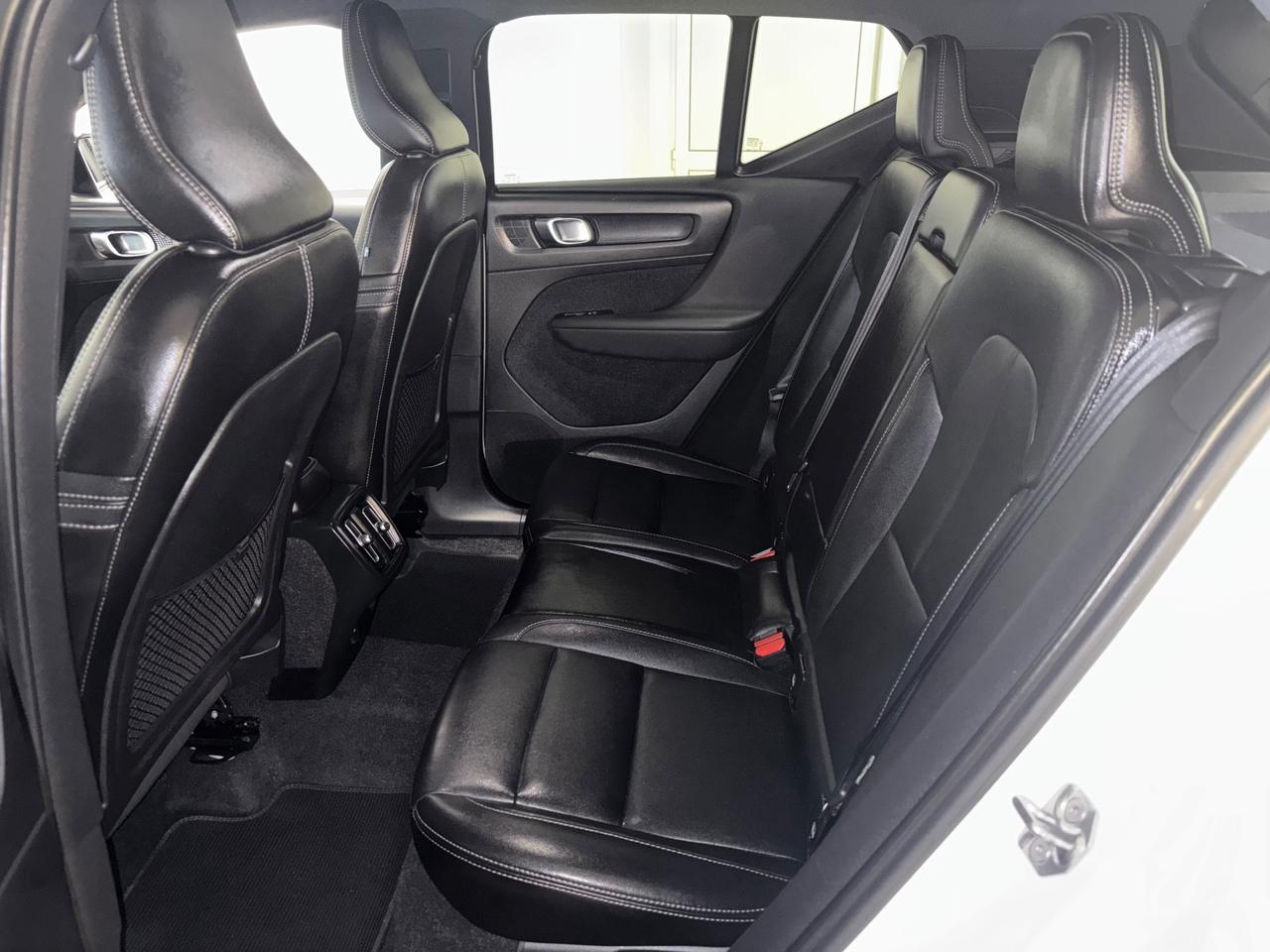 Volvo XC40 D3 GearTronic R-DESIGN |FULL OPTIONAL |