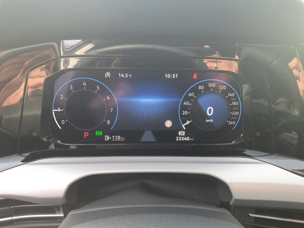 Volkswagen Golf 1.0 eTSI DSG Move LED Performance, Navi, Retrocamera, Sedili riscaldati