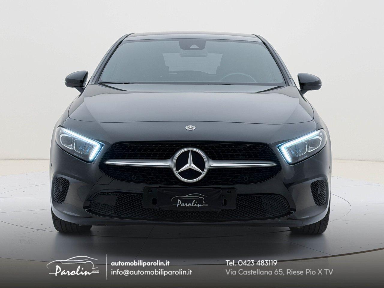Mercedes A 200 Sport 7G-DCT Park-Display10.25''-Sedili riscaldabili