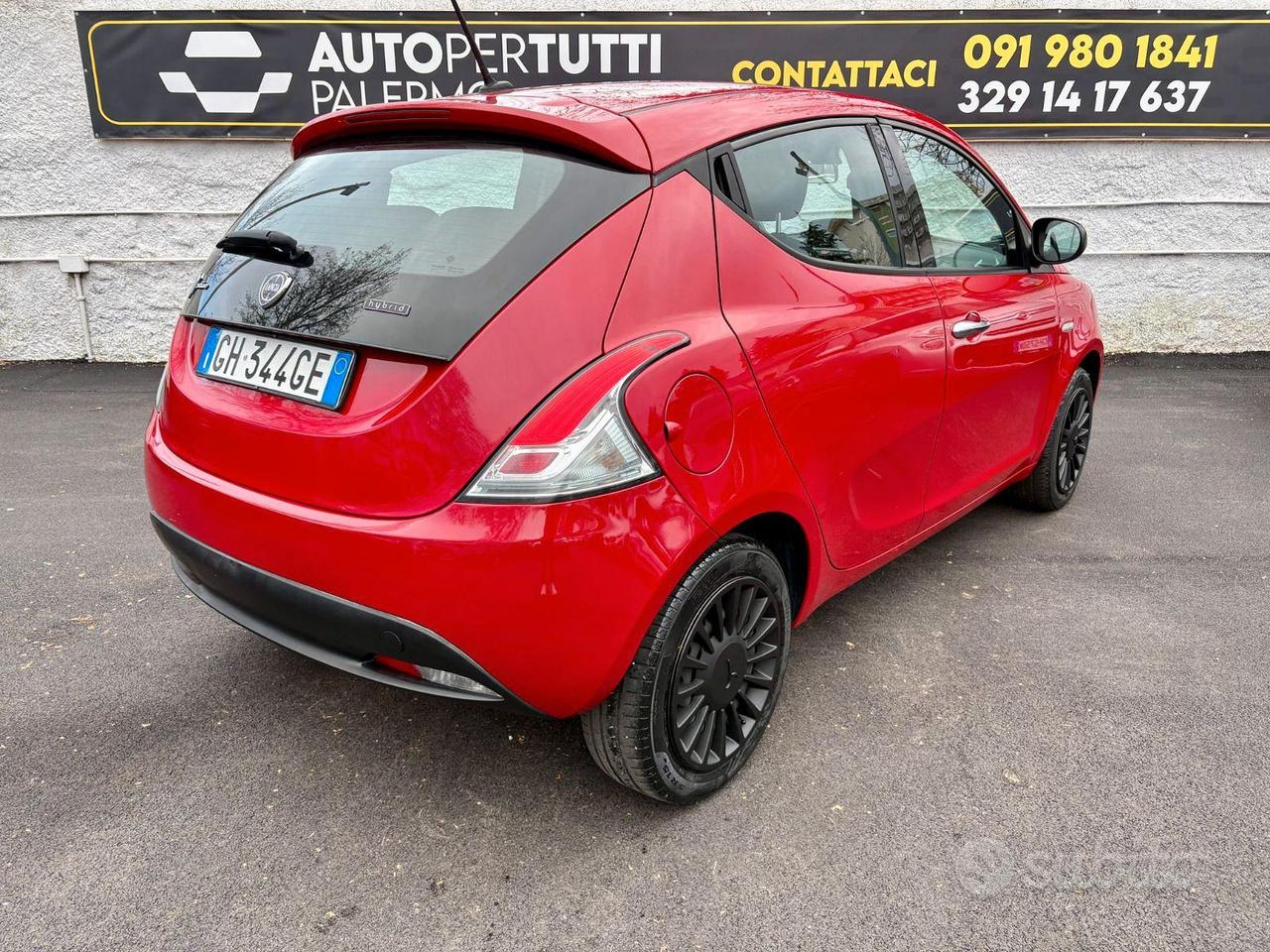 LANCIA Y 1.0 Benz/Hybrid Ecochic 99.000 KM!!! 70cv