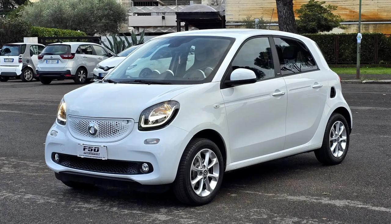 Smart ForFour 1.0 Passion 71cv Navi LED