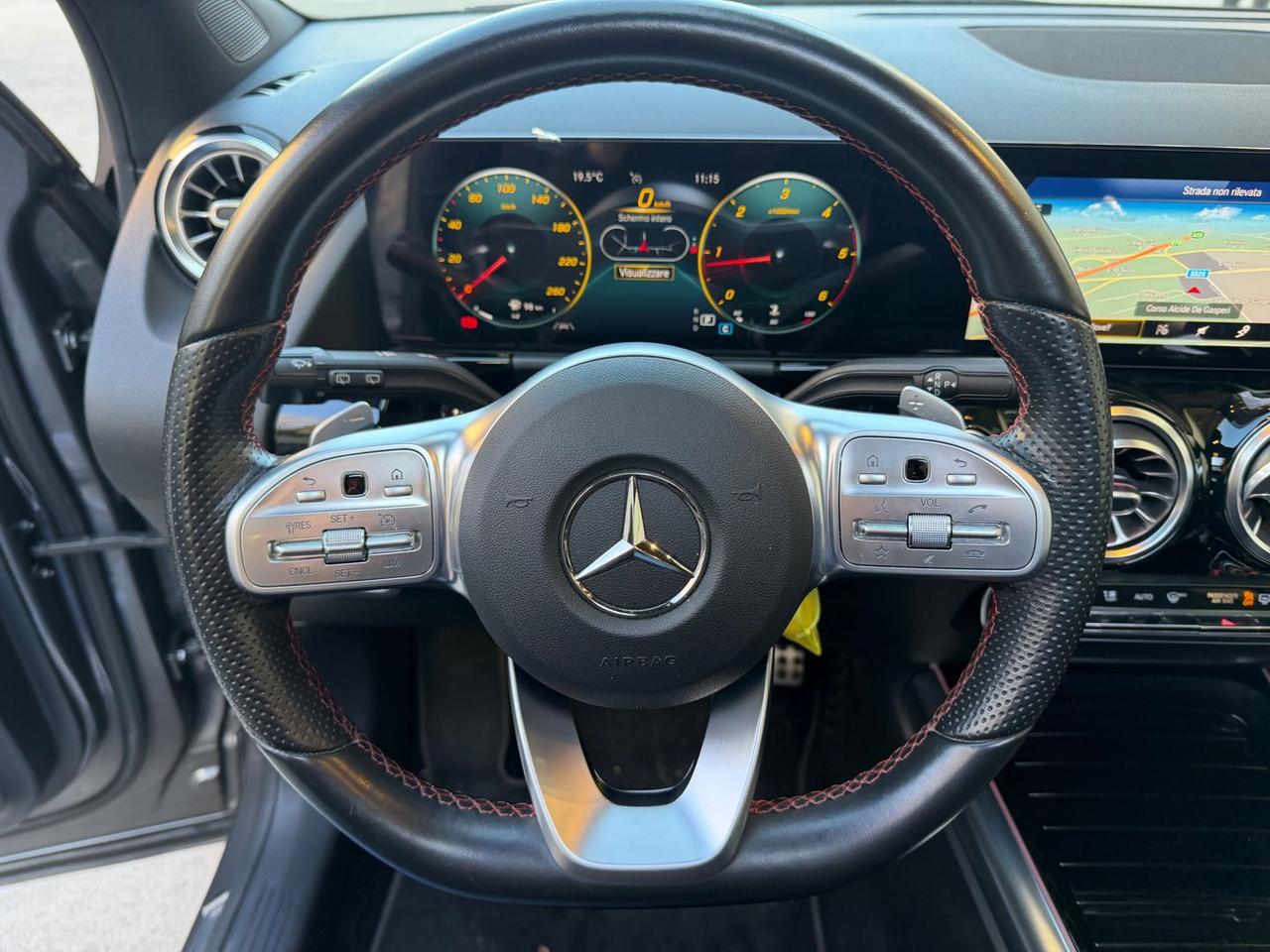 Mercedes-Benz GLA 200 Premium Plus *PROMO F #9518